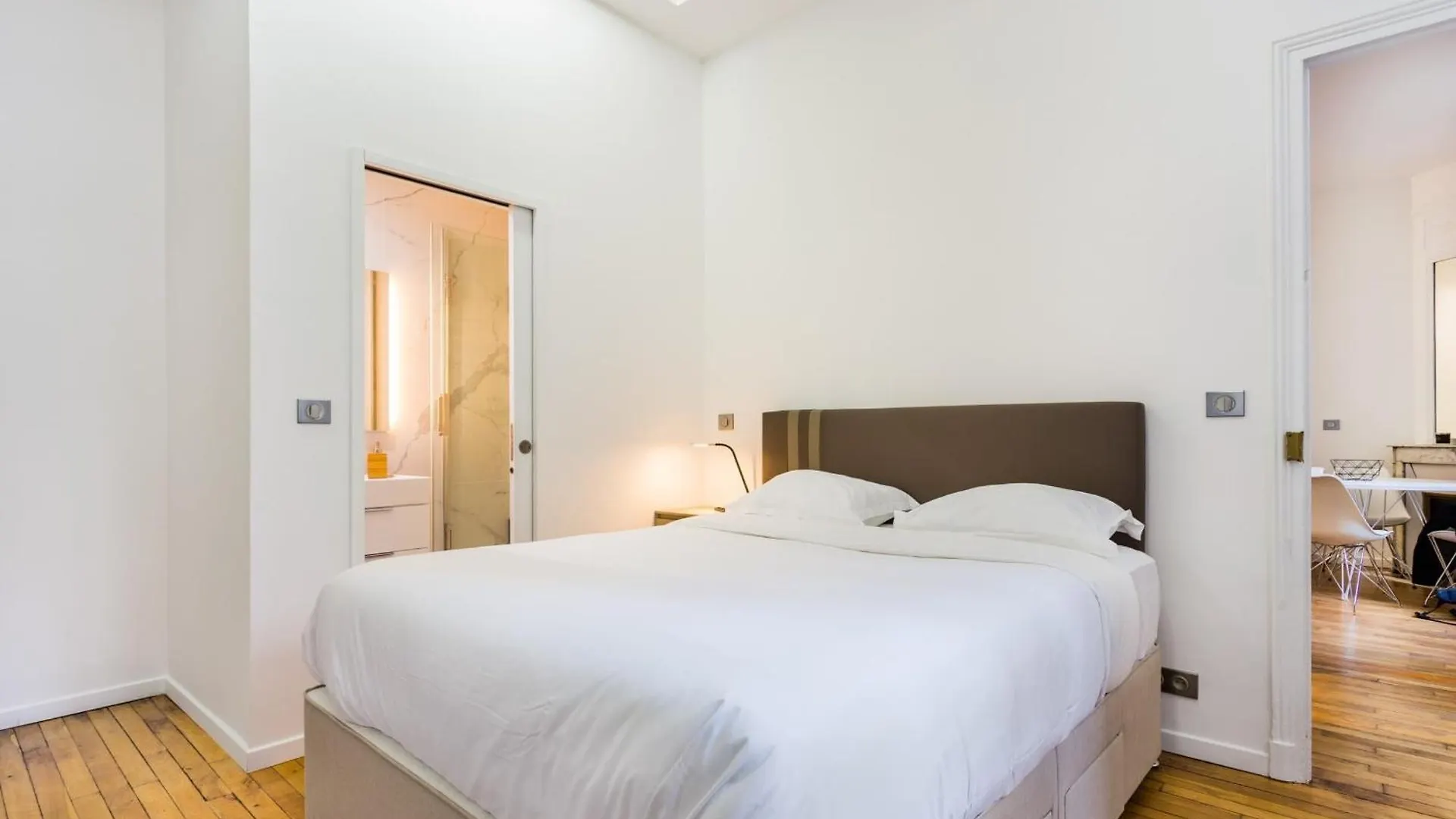 Peaceful Apartment - 1Br- 4P - Eiffel Tower باريس فرنسا